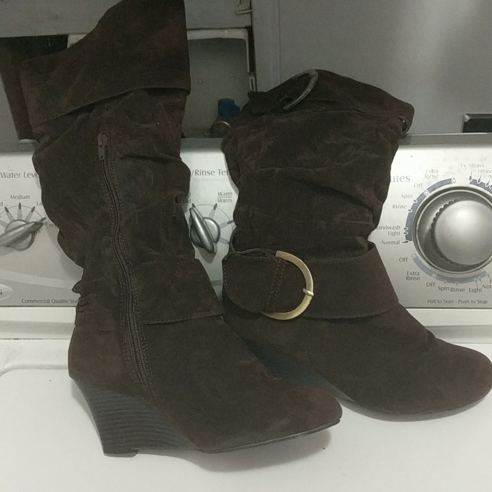 Rue 21 heeled boots